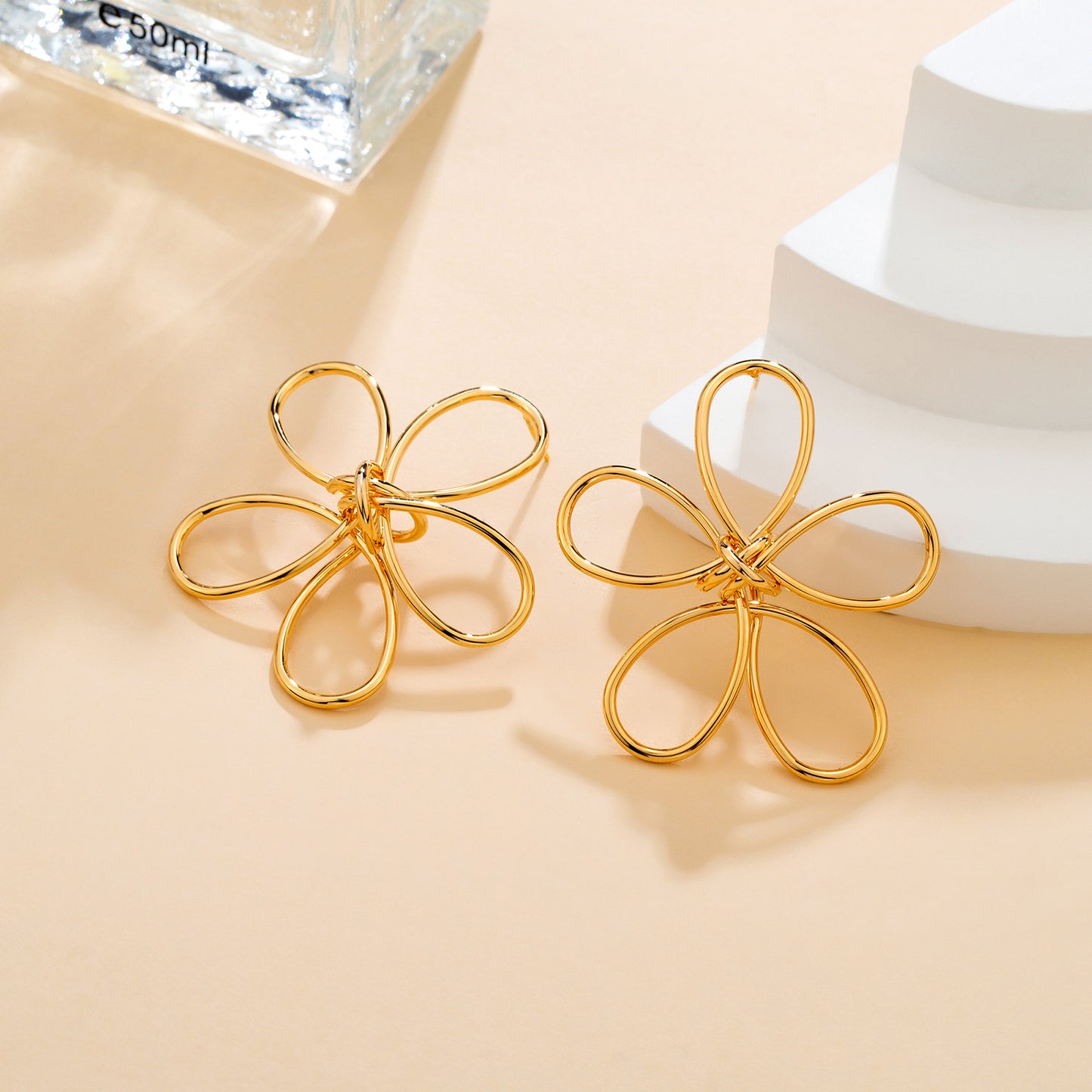 Boucles d’oreilles fleur ajourée