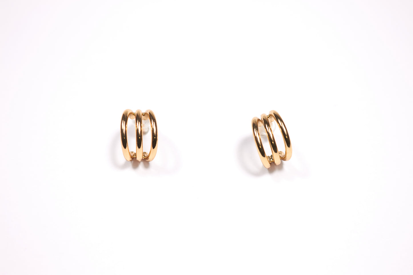 Boucles d'Oreilles Dorées - Influence Chaussure, Mules et Sandales, livraison Réunion 974 Influence