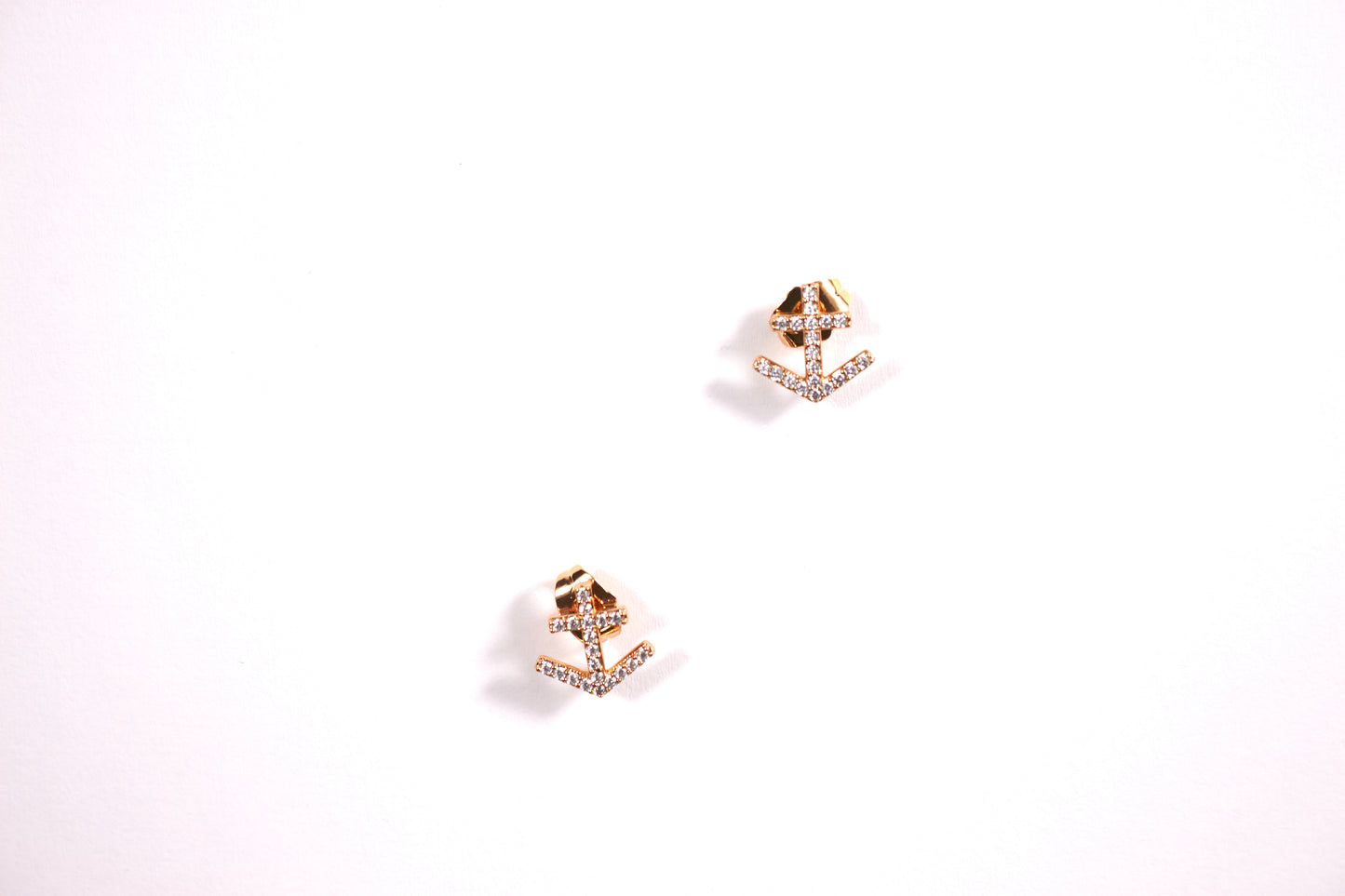 Clou d'Oreilles - Influence Chaussure, Mules et Sandales, livraison Réunion 974 Influence