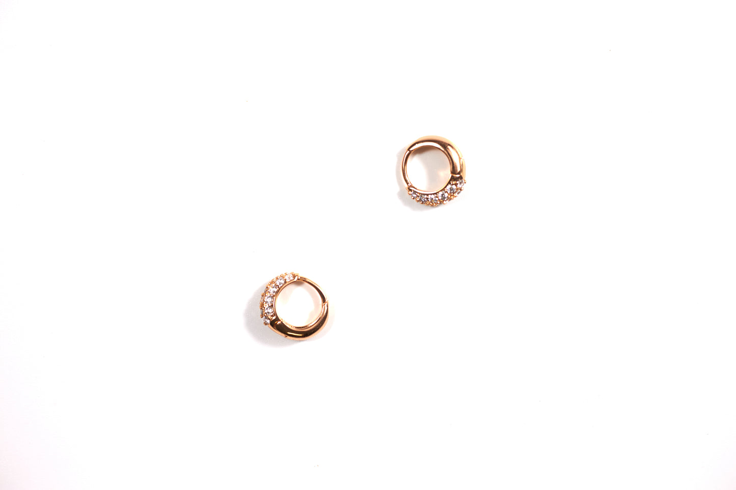 Clou d'Oreilles - Influence Chaussure, Mules et Sandales, livraison Réunion 974 Influence