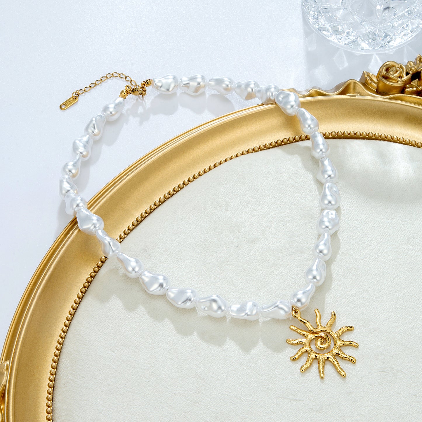 Collier Perles Baroques pendentif Soleil