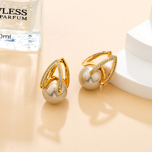 Boucles d’oreilles torsadées dorées