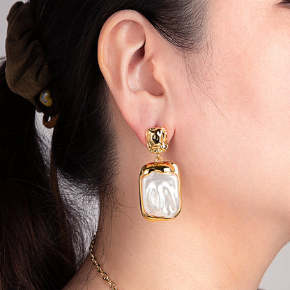 Boucles d'oreilles dorées nacre rectangulaire