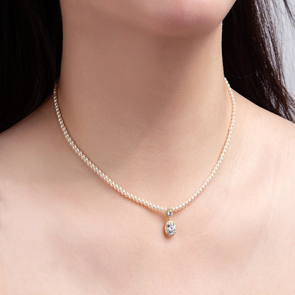 Collier Perles Blanches Pendentif Strass Doré Élégant