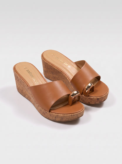 Mule Compensé Ottilie coloris Camel vue trois-quarts