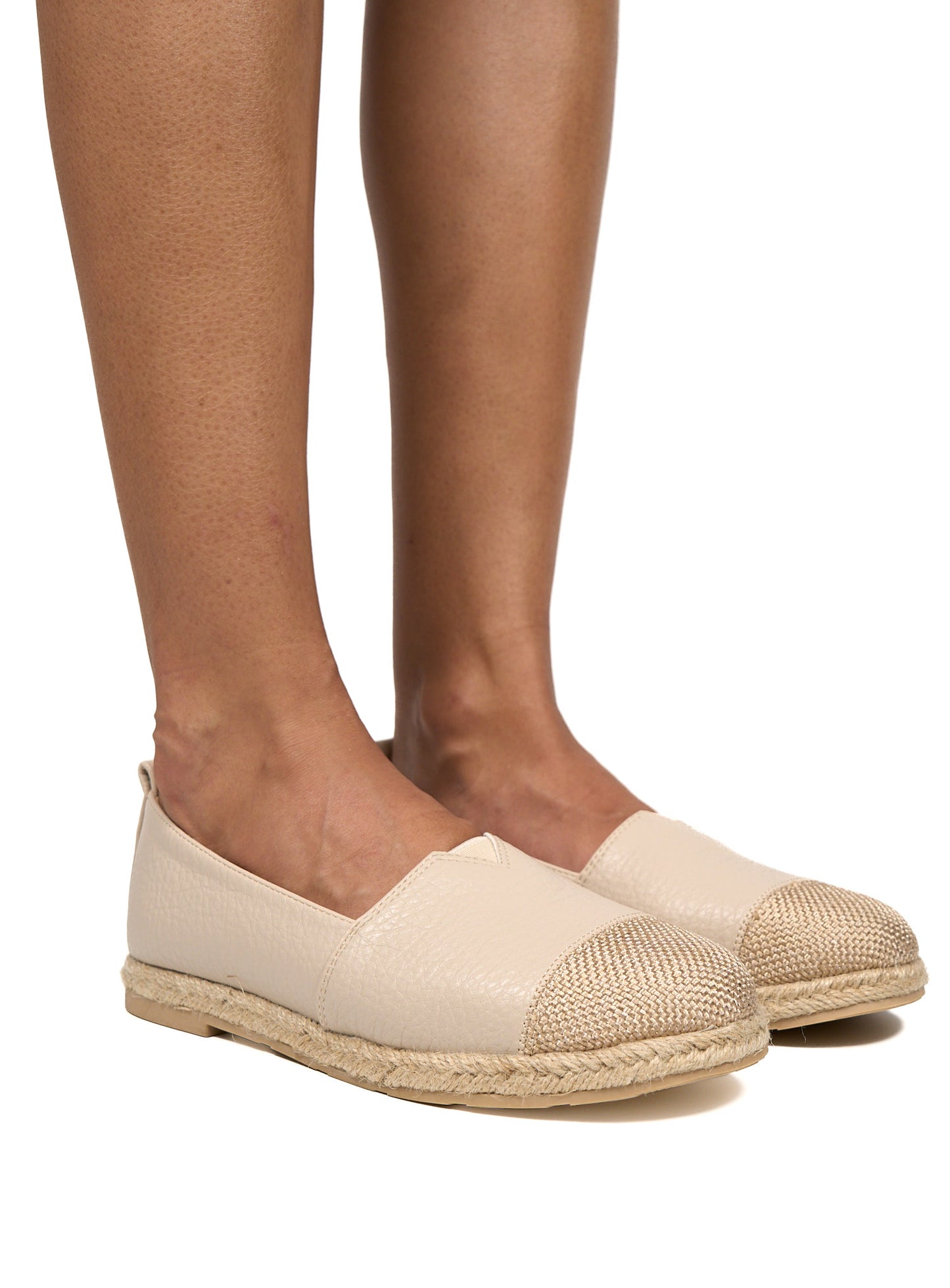 Espadrilles Rabia coloris beige sur fond blanc - vue 2