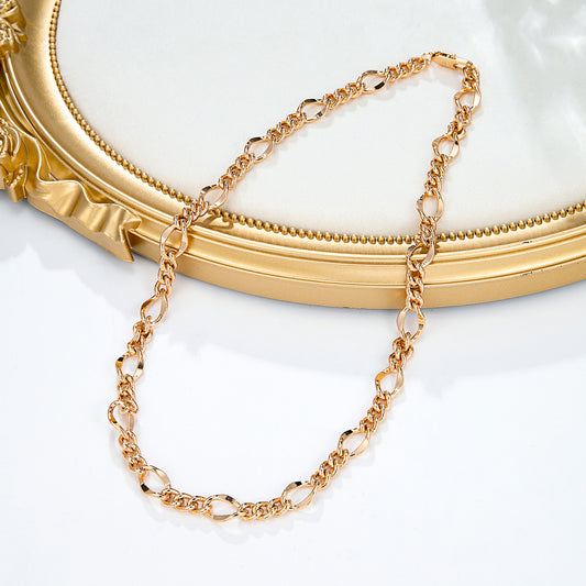 Collier chaîne alternée dorée moderne
