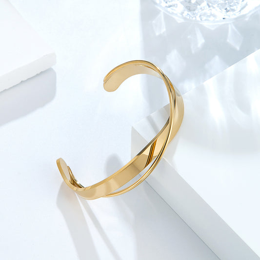 Bracelet jonc doré torsadé ouvert