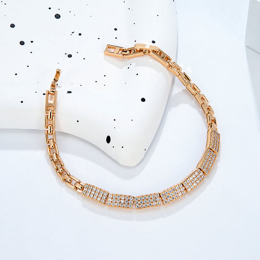 Bracelet doré pavé cristaux scintillants